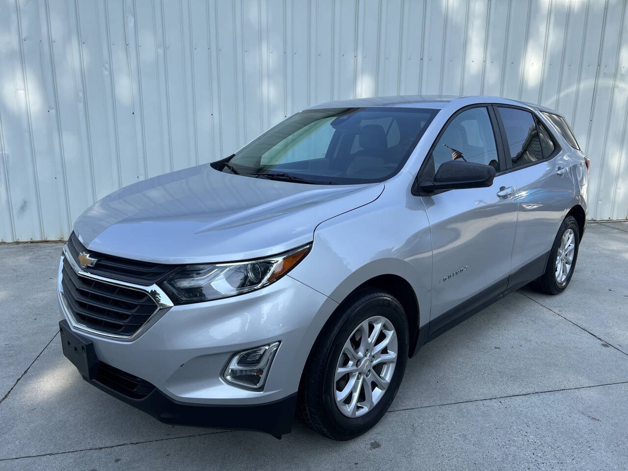 Used 2020 Chevrolet Equinox LS w/ LS Convenience Package FWD image 7