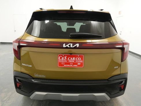 Used 2024 Kia Seltos SX w/ SX Sunroof Package AWD/4WD image 8