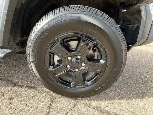 Used 2021 Jeep Wrangler Sport S image 9