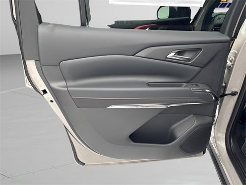 New 2026 Chevrolet Traverse Z71 image 19