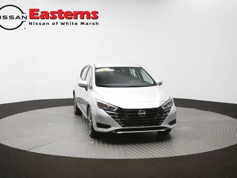 Used 2025 Nissan Versa SV FWD image 50
