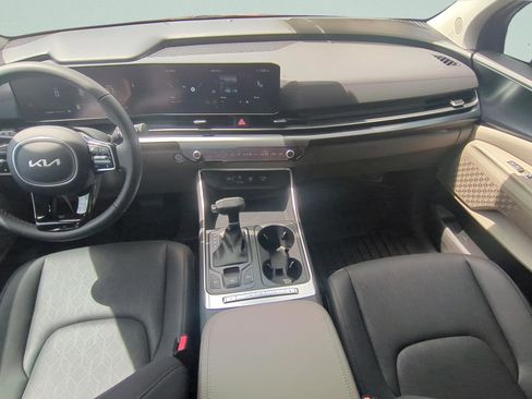 New 2026 Kia Carnival image 23