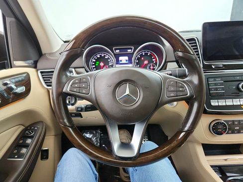 Used 2017 Mercedes-Benz GLE 400 4MATIC image 18