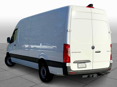 Used 2025 Mercedes-Benz Sprinter 2500 image 16