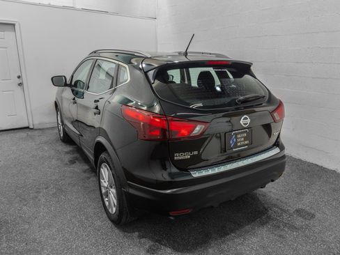Used 2017 Nissan Rogue Sport SV AWD/4WD image 6