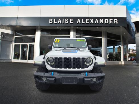 Used 2023 Jeep Wrangler Unlimited Rubicon 4xe AWD/4WD image 10