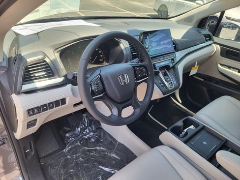 New 2026 Honda Odyssey EX-L image 10