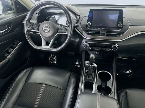 Used 2024 Nissan Altima 2.5 SR FWD image 16