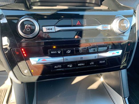 Used 2023 Ford Explorer ST-Line w/ Class IV Trailer Tow Package image 18