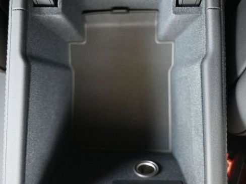 New 2026 Volvo XC90 B6 Plus w/ Protection Package Premier image 37