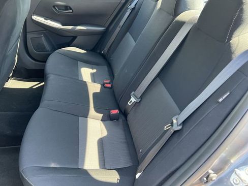 Used 2025 Nissan Sentra SV FWD image 34