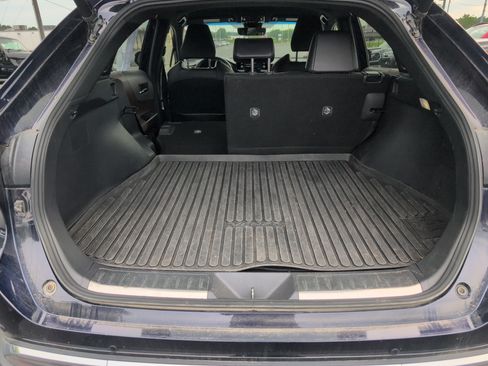 Used 2021 Toyota Venza XLE w/ Softex Package AWD/4WD image 5