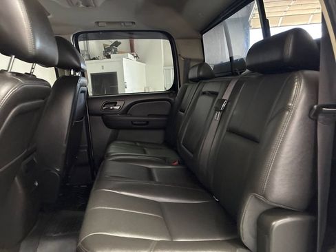 Used 2013 Chevrolet Silverado 2500 LTZ w/ LTZ Plus Package AWD/4WD image 16