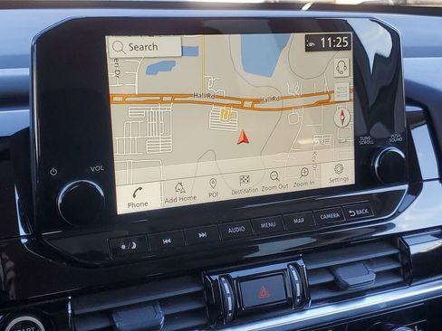 Used 2023 Nissan Pathfinder SL image 22