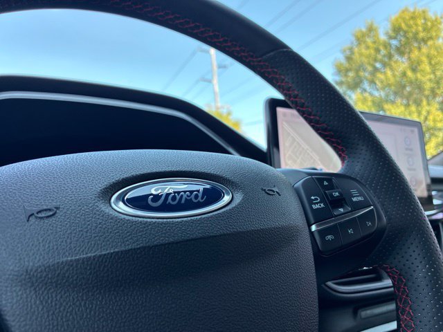 Certified 2023 Ford Escape ST-Line w/ Tech Pack #1 FWD image 28