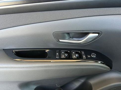 New 2024 Hyundai Tucson Limited image 8