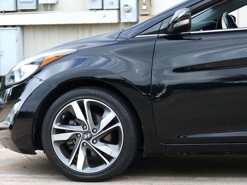 Used 2016 Hyundai Elantra Limited w/ Option Group 04 FWD image 23