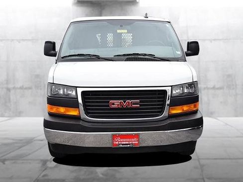 Used 2024 GMC Savana 2500 w/ Driver Convenience Package image 4