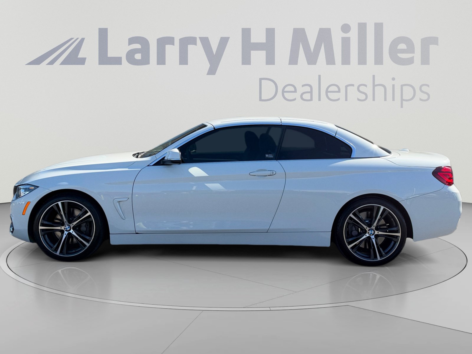 Used 2020 BMW 430i Convertible w/ Convenience Package RWD image 2