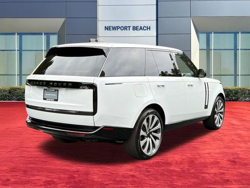 New 2026 Land Rover Range Rover Autobiography image 10