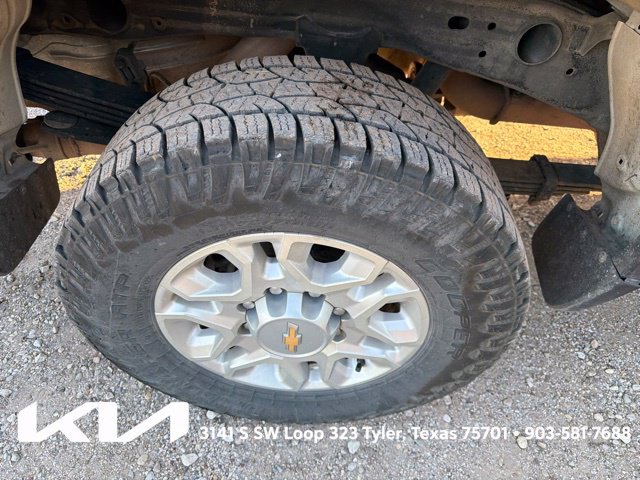 Used 2021 Chevrolet Silverado 2500 LT w/ Fleet Comfort Package AWD/4WD image 13