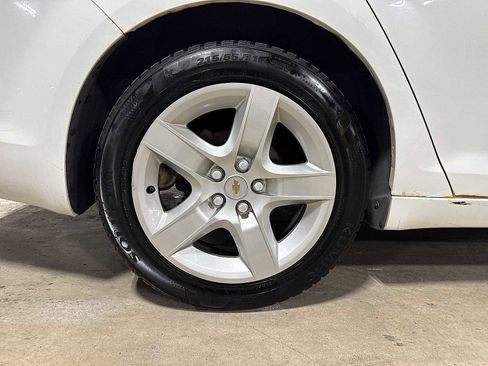 Used 2010 Chevrolet Malibu LS image 10