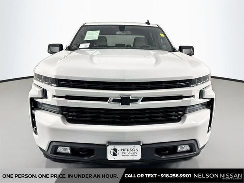 Used 2021 Chevrolet Silverado 1500 RST AWD/4WD image 2