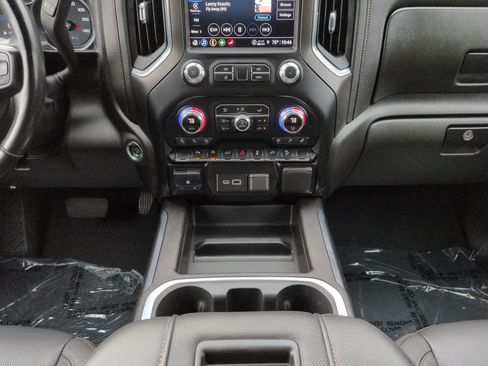 Used 2021 GMC Sierra 1500 AT4 w/ Driver Alert Package I AWD/4WD image 18
