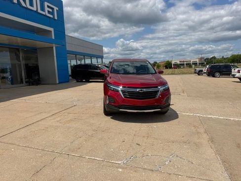 Used 2023 Chevrolet Equinox LT AWD/4WD image 10