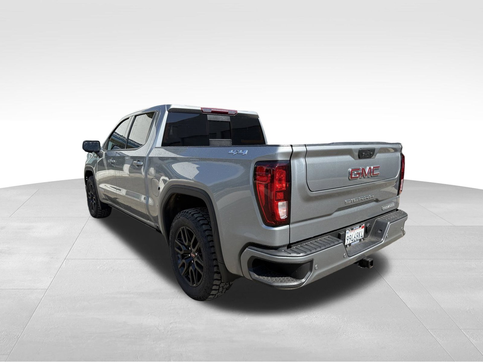 Used 2023 GMC Sierra 1500 Elevation w/ Elevation Premium Package AWD/4WD image 5