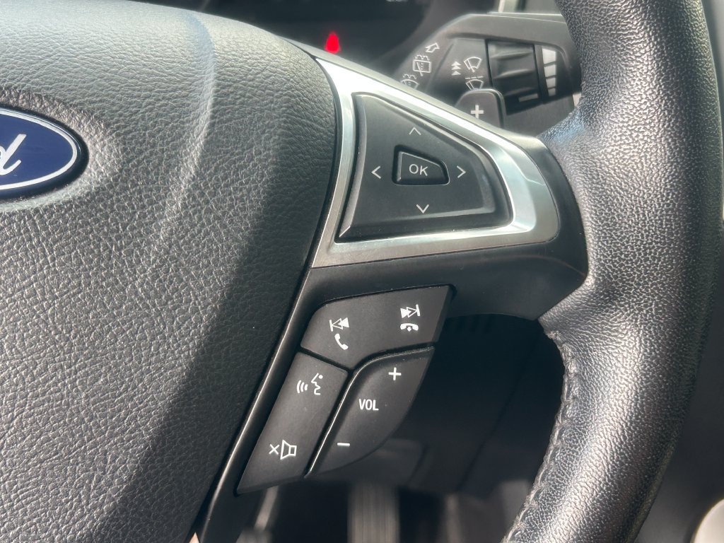 Used 2017 Ford Edge SEL w/ Equipment Group 201A AWD/4WD image 19