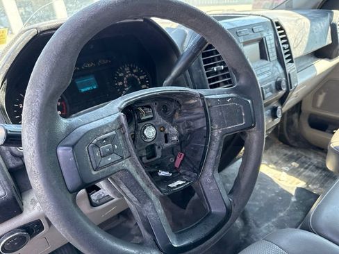 Used 2015 Ford F150 XL RWD image 5