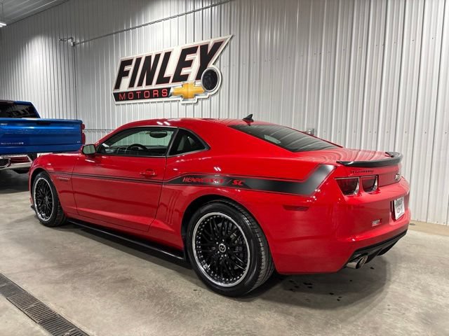 Used 2010 Chevrolet Camaro SS w/ RS Package RWD image 11