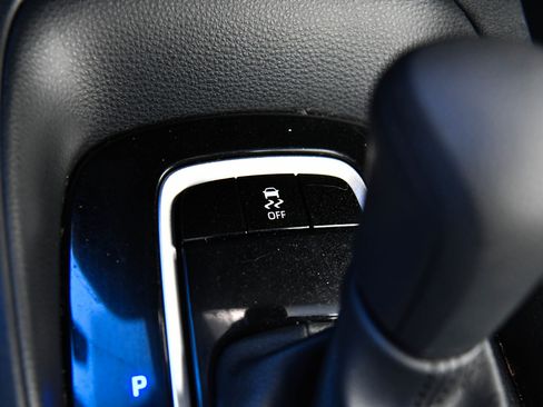 Used 2024 Toyota Corolla LE image 25