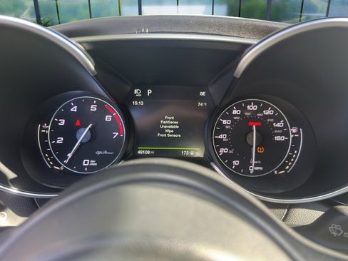 Used 2018 Alfa Romeo Giulia Ti w/ TI Leather Package image 11