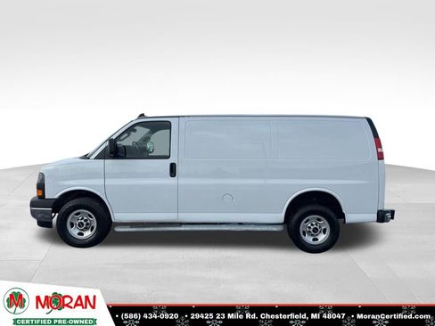 Used 2024 GMC Savana 2500 w/ Driver Convenience Package image 2