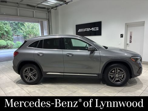Used 2026 Mercedes-Benz GLA 250 4MATIC image 3