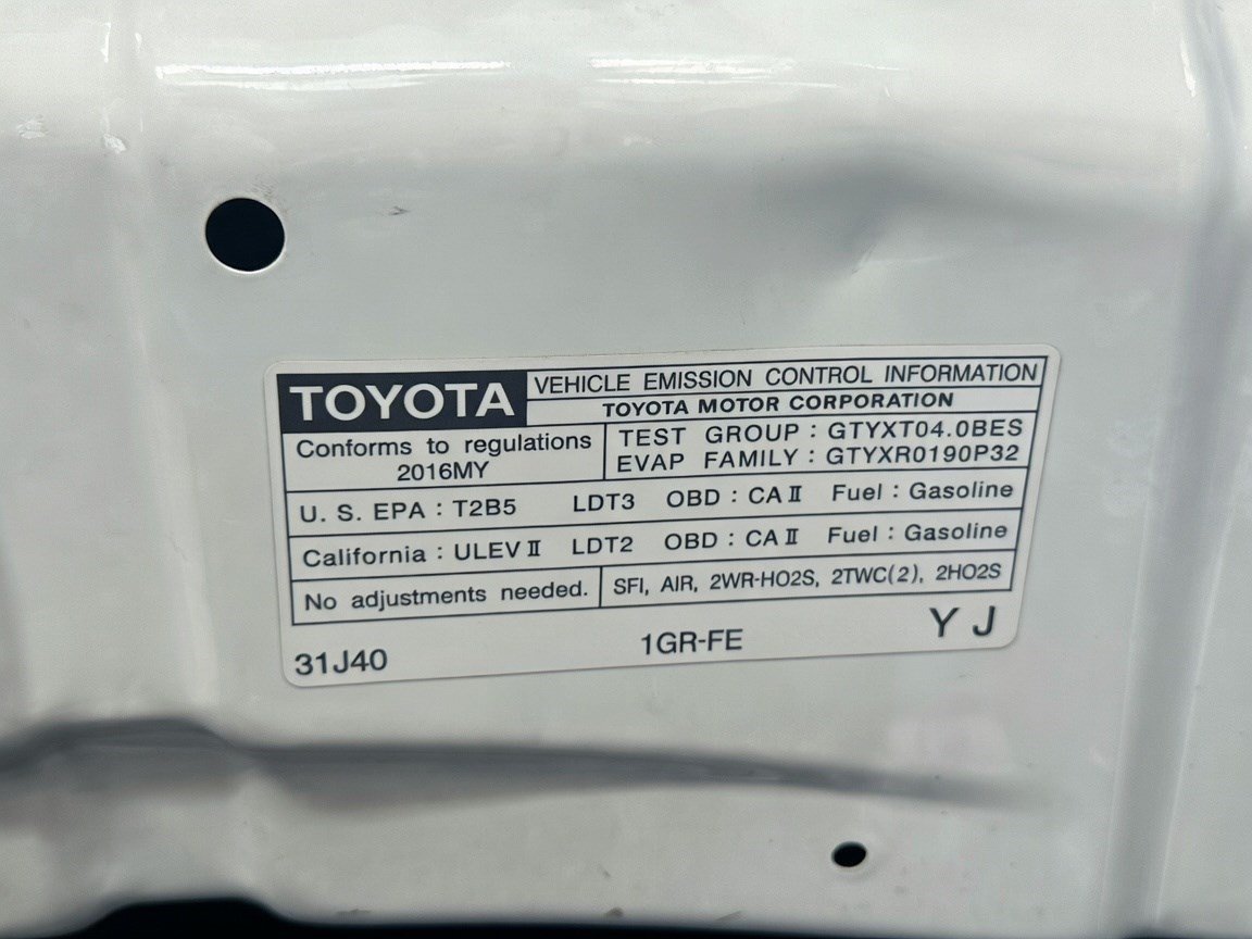 Used 2016 Toyota 4Runner SR5 AWD/4WD image 21