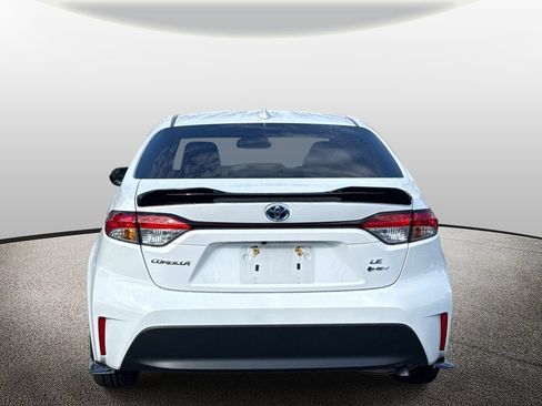 Used 2025 Toyota Corolla LE w/ LE Premium Package FWD image 3