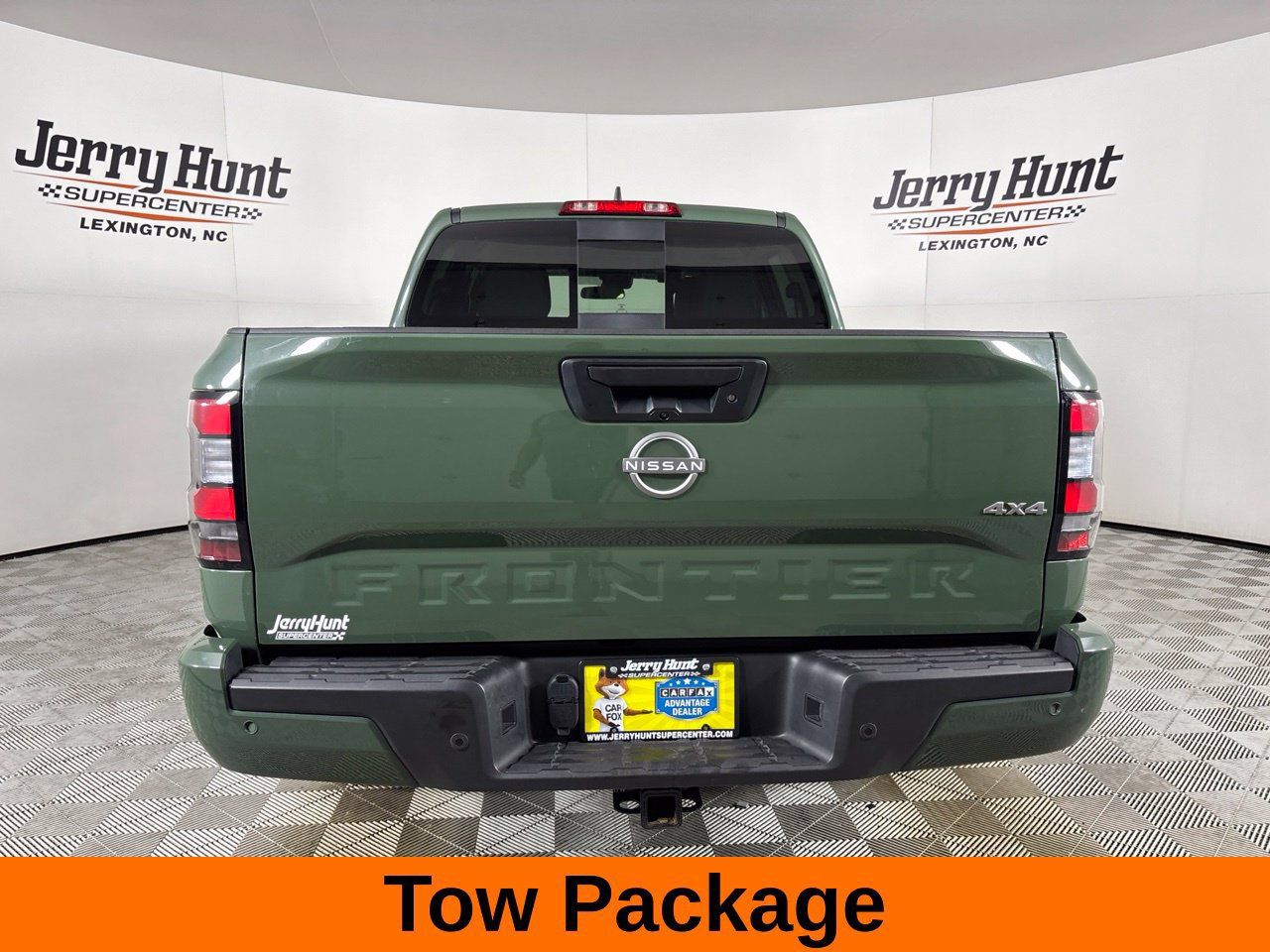 Used 2025 Nissan Frontier SV w/ SV Convenience Package AWD/4WD image 7