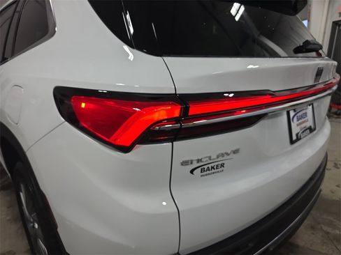 New 2026 Buick Enclave Preferred w/ LPO, Floor Liner Package image 37