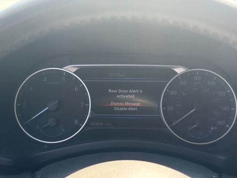 Used 2020 Nissan Sentra SV FWD image 12