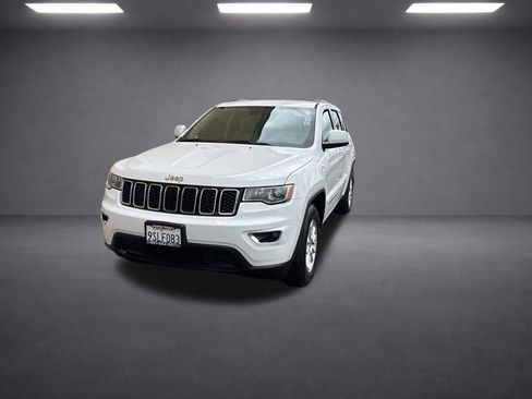 Used 2018 Jeep Grand Cherokee Laredo RWD image 7