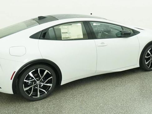 New 2026 Toyota Prius Plug-In Hybrid image 10