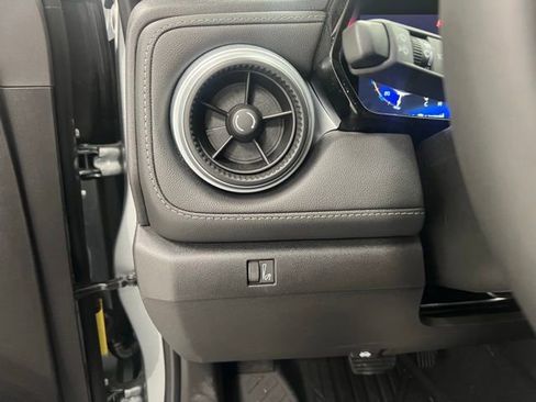 New 2026 Chevrolet Colorado LT w/ LT Convenience Package AWD/4WD image 12