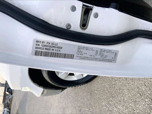 Used 2024 RAM 1500 Classic SLT image 27