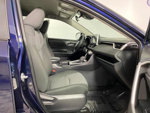 Certified 2025 Toyota RAV4 XLE AWD/4WD image 8