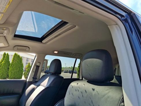 Used 2024 Nissan Armada SL w/ Captain's Chairs Package AWD/4WD image 14