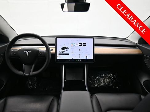 Used 2020 Tesla Model 3 Standard Range image 33