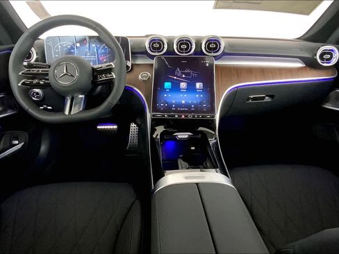 Used 2024 Mercedes-Benz CLE 450 4MATIC Coupe image 8